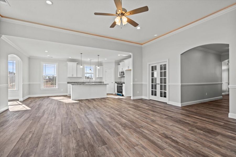 Representative unfurnished interior of a home built from the Roosevelt by Enchanted Homes in Guadalupe Heights, Seguin (Image 26).