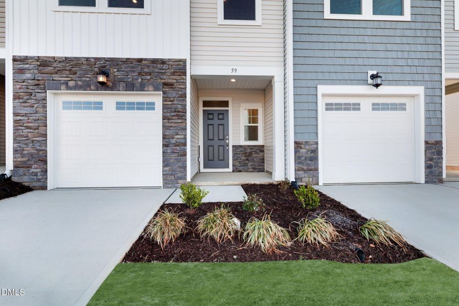 2_Front_Entry