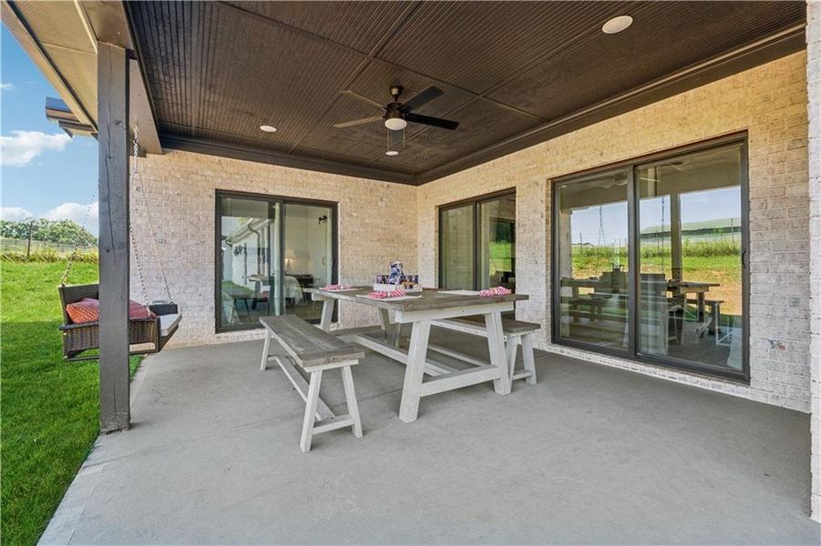 Furnished interior view inside a new home in , Gainesville (Image 13).