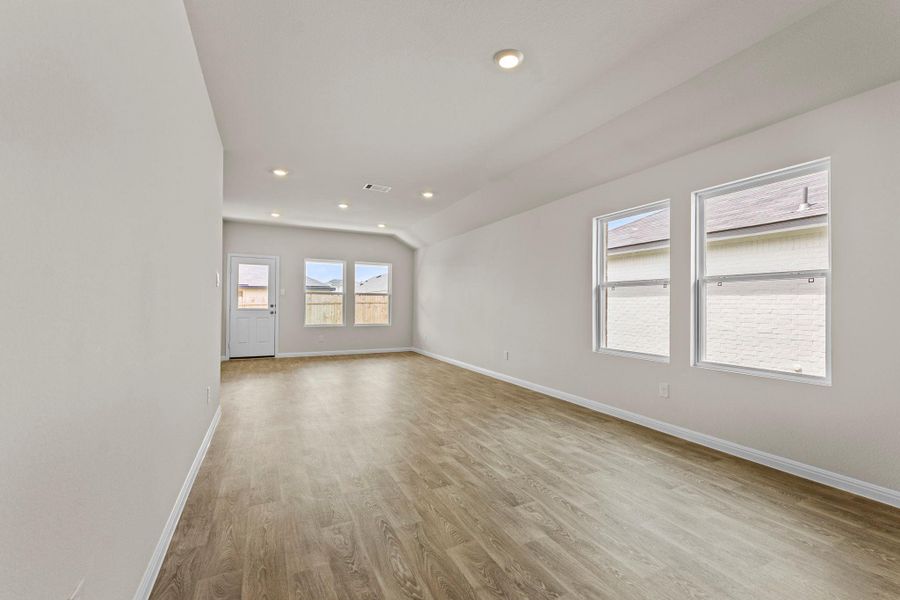 Spacious, unfurnished interior of a new home in Whisper South, San Marcos (Image 24).