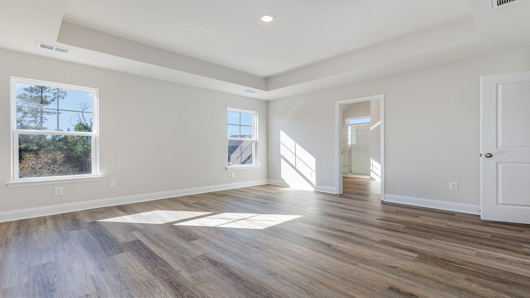 Spacious, unfurnished interior of a new home in Coastal Farms, Conway (Image 12).