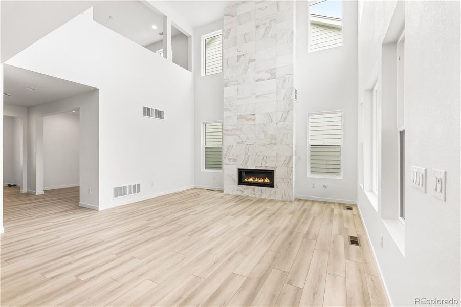 Spacious, unfurnished interior of a new home in Stargaze at Solstice, Littleton (Image 25).