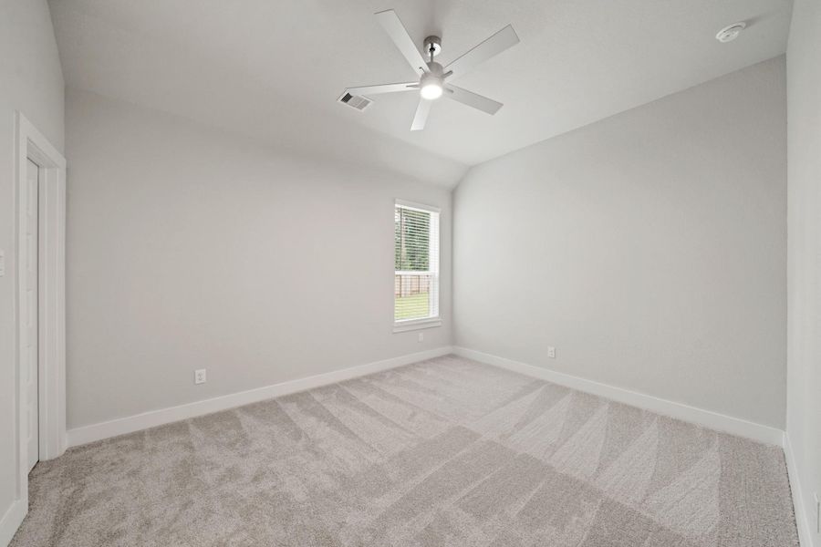 Spacious, unfurnished interior of a new home in Barton Creek Ranch, Conroe (Image 18). Spacious, unfurnished interior of a new home in Barton Creek Ranch, Conroe (Image 18).