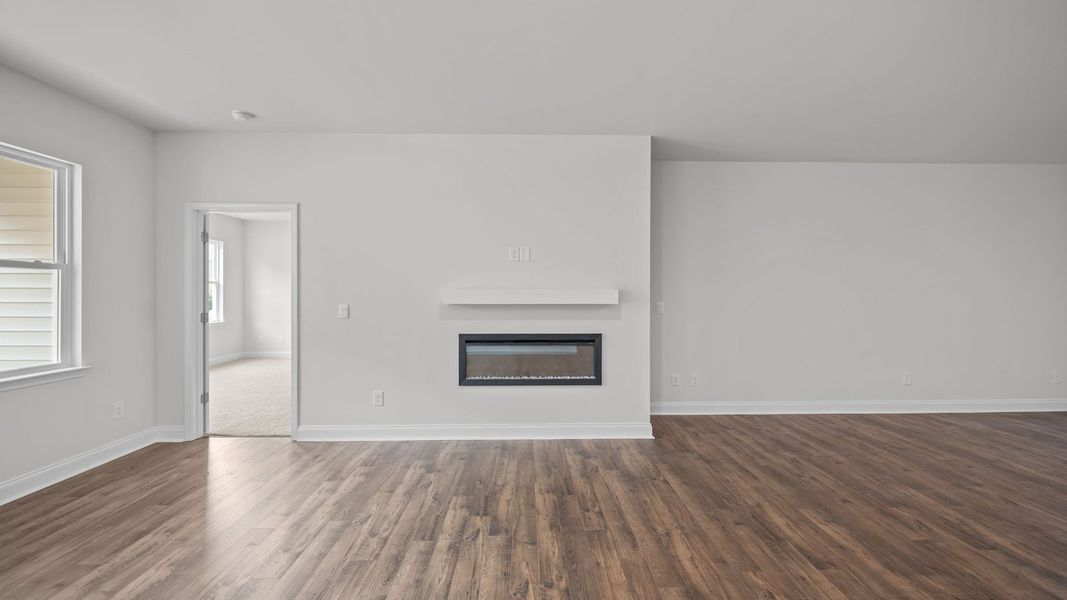 Spacious, unfurnished interior of a new home in Villa Grande, Winterville (Image 17).