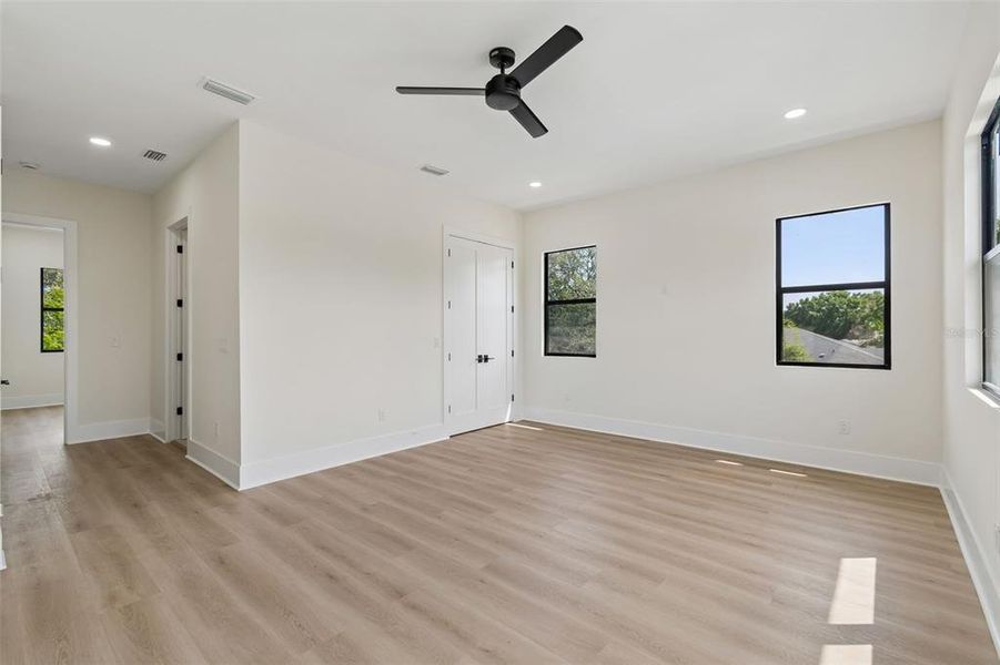 Spacious, unfurnished interior of a new home in , Tampa (Image 49). Spacious, unfurnished interior of a new home in , Tampa (Image 49).