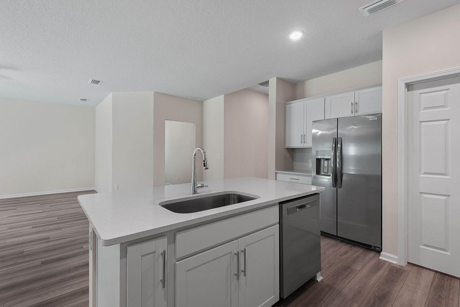 20-web-or-mls-46 Poplar-20