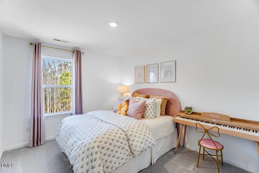 Cobblestone - Secondary Bedroom Cobblestone - Secondary Bedroom