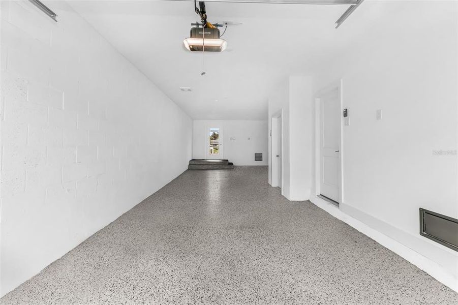 Spacious, unfurnished interior of a new home in , Punta Gorda (Image 42).