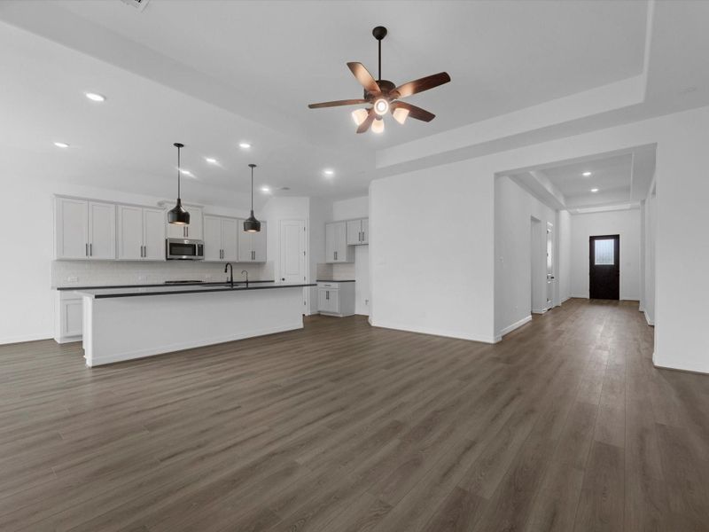 Spacious, unfurnished interior of a new home in Oakwood Estates, Waller (Image 12). Spacious, unfurnished interior of a new home in Oakwood Estates, Waller (Image 12).