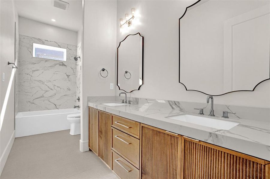 Furnished interior view inside a new home in , Tyler (Image 16).