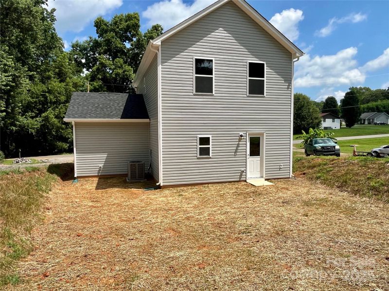 Exterior details and patio area of a home in , Bessemer City (Image 3).