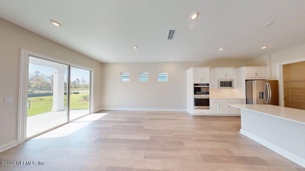 Spacious, unfurnished interior of a new home in RiverTown, St. Johns (Image 11).