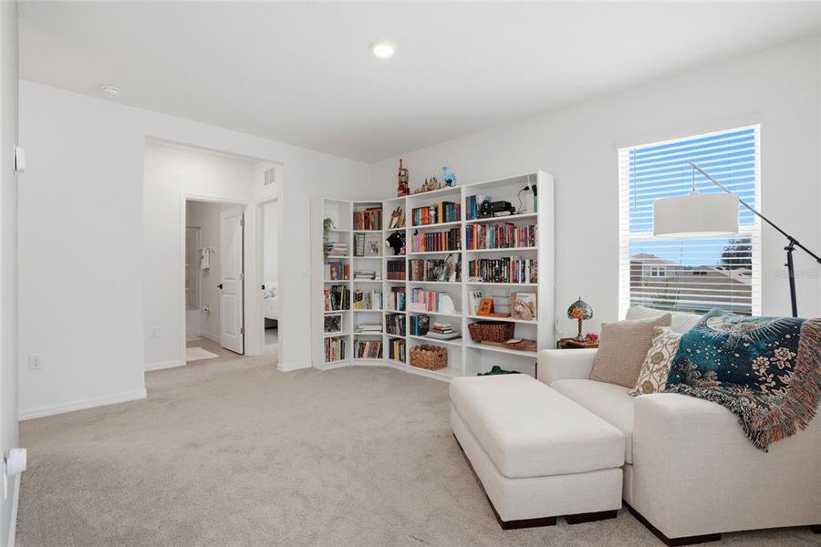 Furnished interior view inside a new home in , Wesley Chapel (Image 30).