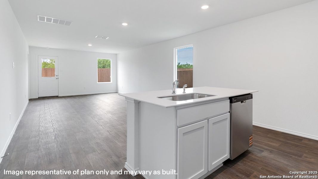 Furnished interior view inside a new home in Lucero, San Antonio (Image 5).