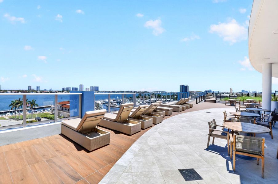 Amenities sixth floor restaurant deck