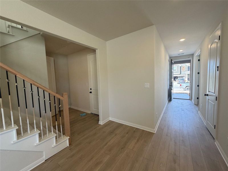 Spacious, unfurnished interior of a new home in Cannon Ranch 45s, Dripping Springs (Image 19). Spacious, unfurnished interior of a new home in Cannon Ranch 45s, Dripping Springs (Image 19).