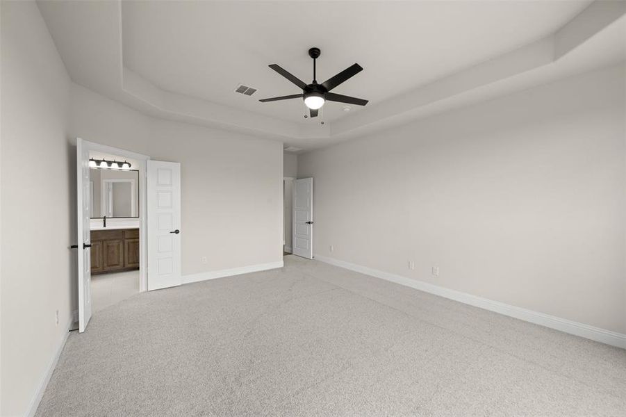 Spacious, unfurnished interior of a new home in Mockingbird Hills, Joshua (Image 23). Spacious, unfurnished interior of a new home in Mockingbird Hills, Joshua (Image 23).