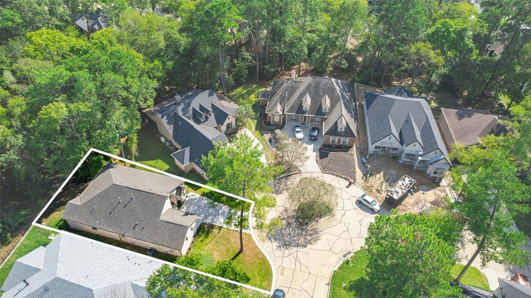 no rear neighbors/ cul de sac lot