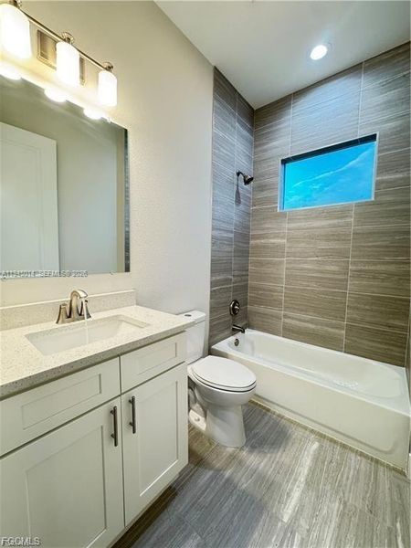 Furnished interior view inside a new home in , Lehigh Acres (Image 6).