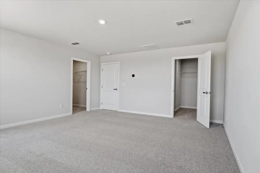 Spacious, unfurnished interior of a new home in Baker Grove, Duncan (Image 21). Spacious, unfurnished interior of a new home in Baker Grove, Duncan (Image 21).