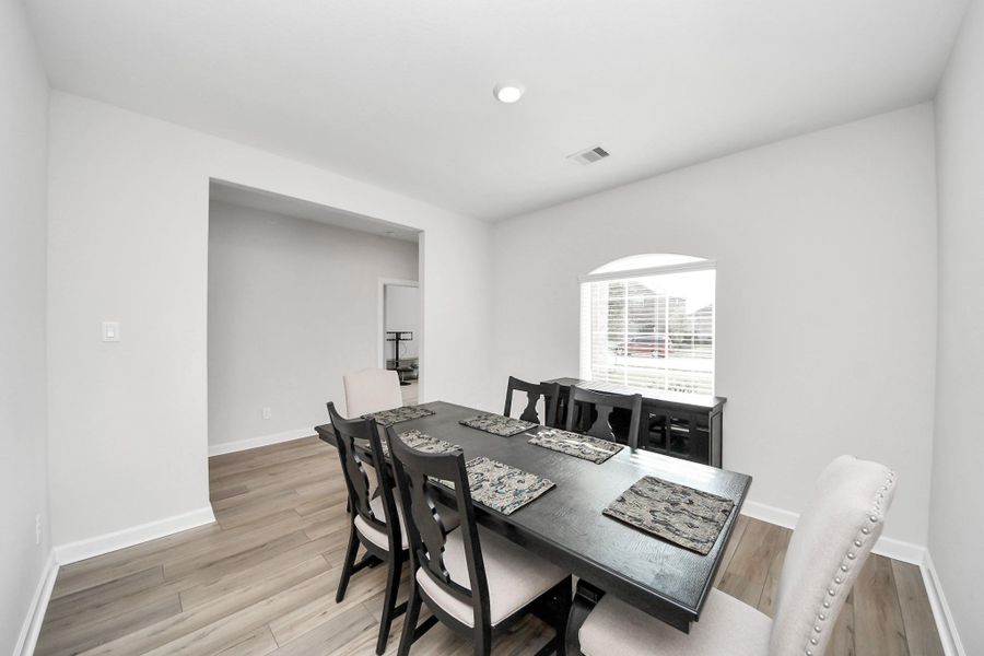 Furnished interior view inside a new home in , Santa Fe (Image 8).