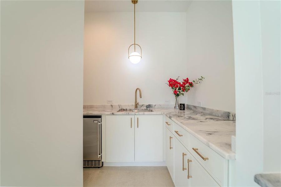 Furnished interior view inside a new home in , Tampa (Image 19).