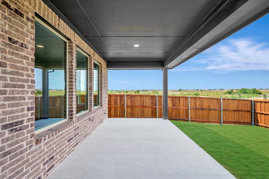 Exterior details and patio area of a home in LaPrelle, Fort Worth (Image 18).