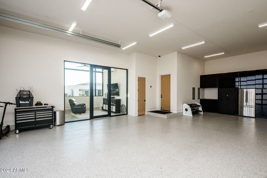 046_GARAGE 046_GARAGE