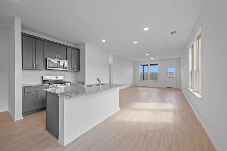 Furnished interior view inside a new home in River Ranch, Dayton (Image 10). Furnished interior view inside a new home in River Ranch, Dayton (Image 10).
