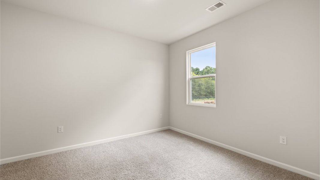 Spacious, unfurnished interior of a new home in Kingston Ranch at Lake Oconee, Buckhead (Image 23).