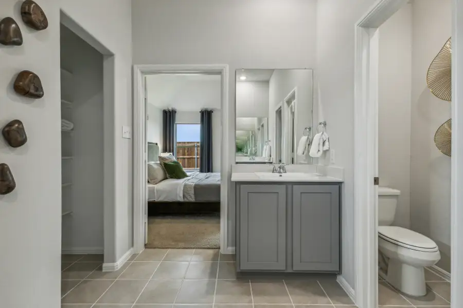 Primary Bathroom in the Turquoise home plan by Trophy Signature Homes – REPRESENTATIVE PHOTO Primary Bathroom in the Turquoise home plan by Trophy Signature Homes – REPRESENTATIVE PHOTO