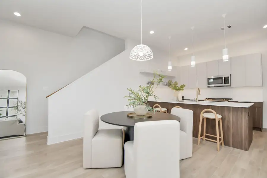 IMAGE REPRESENTATIVE OF THE PLAN ONLY. FEATURES AND SELECTIONS MAY VARY.