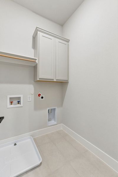 Spacious, unfurnished interior of a new home in Newman Village Townhomes, Frisco (Image 34).