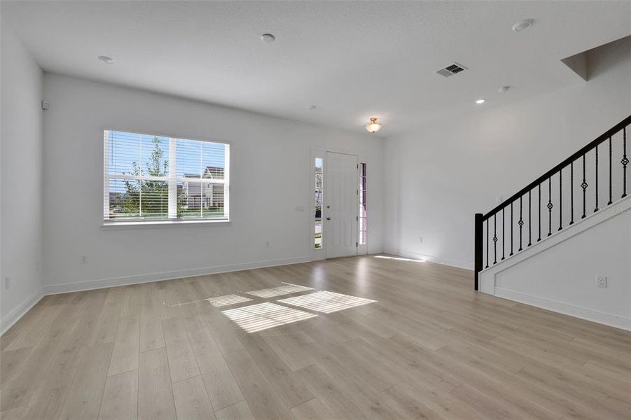 Spacious, unfurnished interior of a new home in , St. Cloud (Image 20).