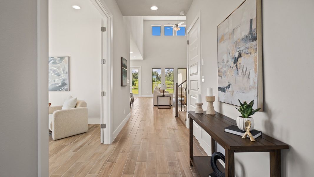 Representative furnished interior of a home built from the 2713F by Perry Homes in Mandarin Grove, Palmetto (Image 5).