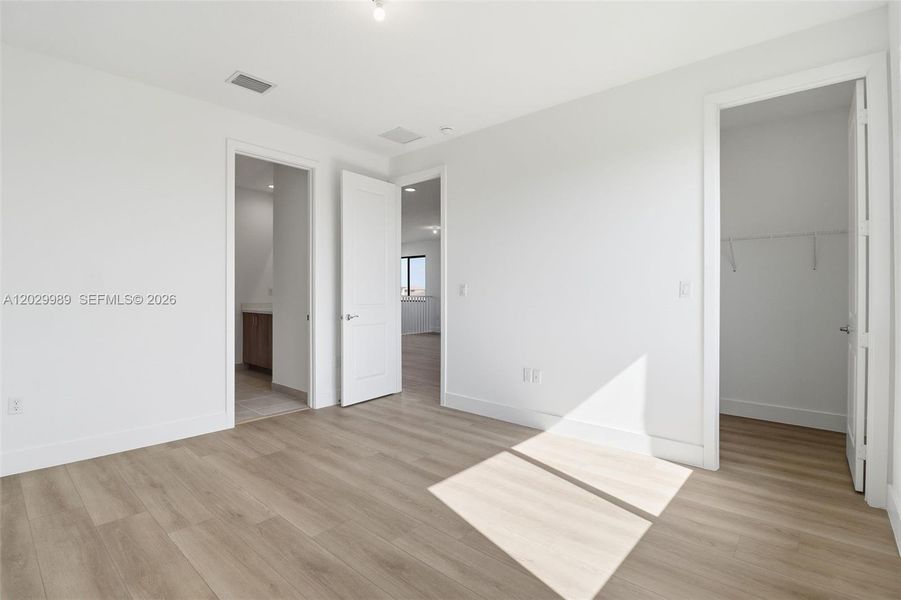 Spacious, unfurnished interior of a new home in , Ave Maria (Image 38).