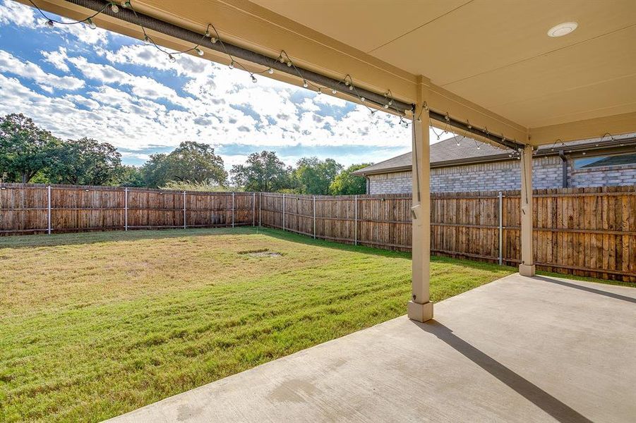 Exterior details and patio area of a home in , Burleson (Image 16).