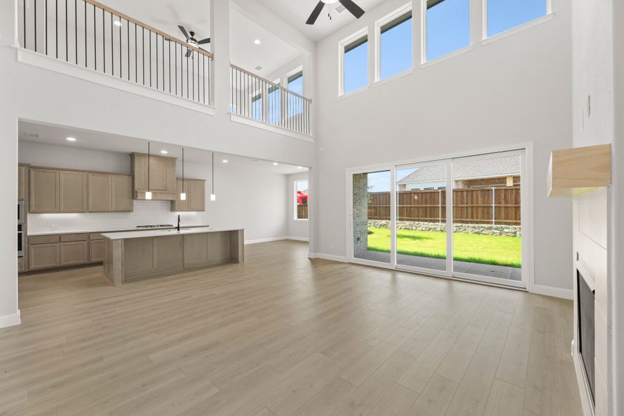 Representative unfurnished interior of a home built from the Edward- 70 ft Home Site by Rockwell Homes in Nelson Lake Estates, Rockwall (Image 65). Representative unfurnished interior of a home built from the Edward- 70 ft Home Site by Rockwell Homes in Nelson Lake Estates, Rockwall (Image 65).