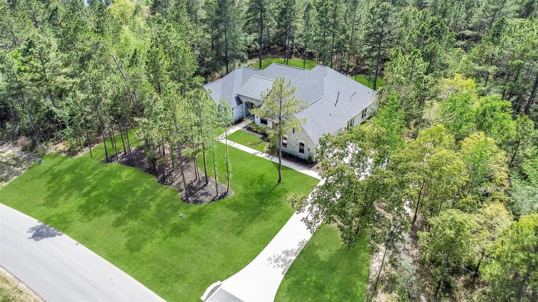 Image 40 of a home in .