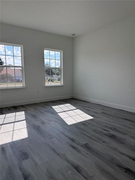 Spacious, unfurnished interior of a new home in , Ocala (Image 14).