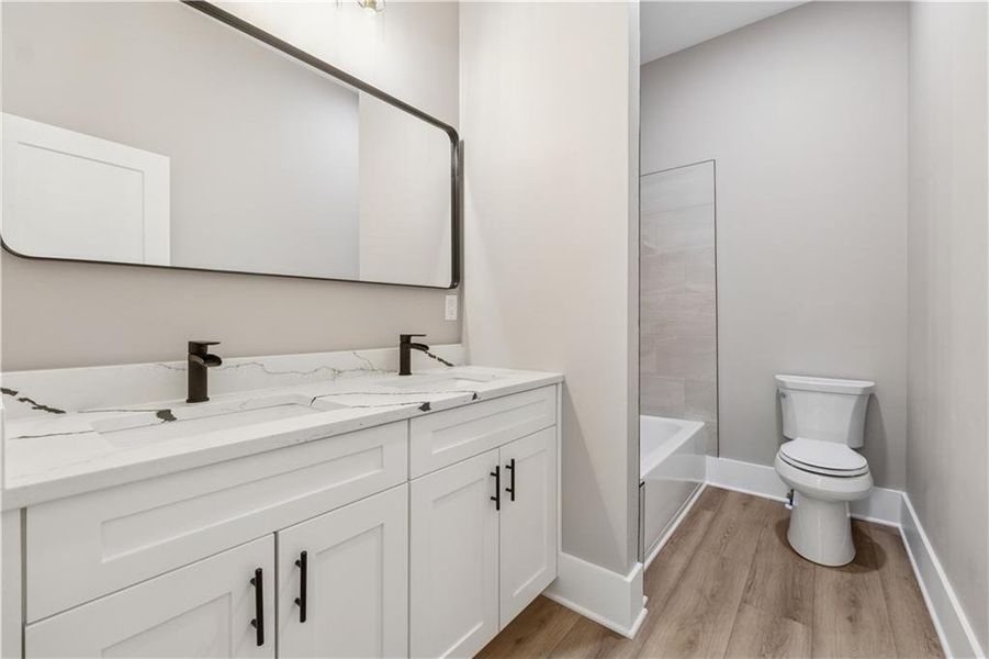 Furnished interior view inside a new home in , Gainesville (Image 11).