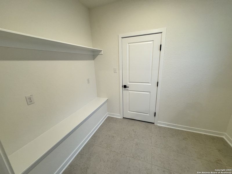 Spacious, unfurnished interior of a new home in , Castroville (Image 16).