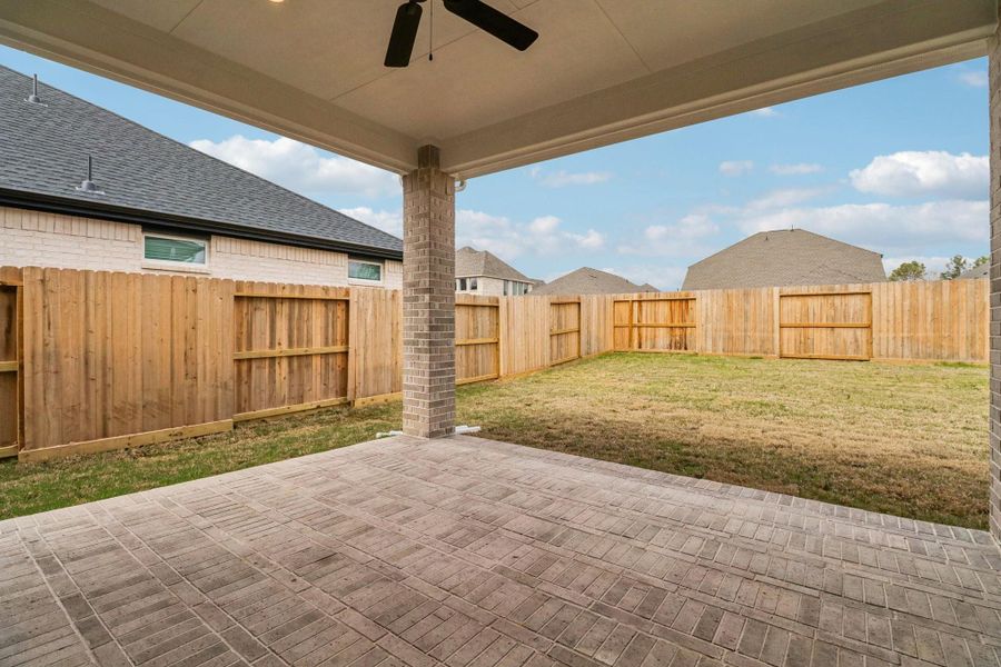 Exterior details and patio area of a home in The Highlands, Porter (Image 3).