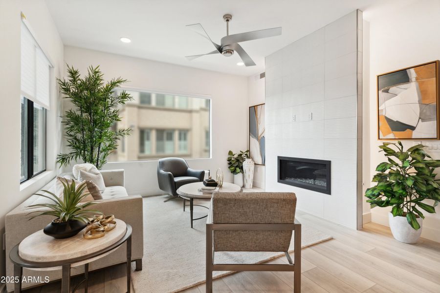 LUXE-Floorplans-BlurWindow-14 LUXE-Floorplans-BlurWindow-14