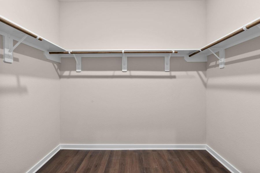 Spacious, unfurnished interior of a new home in Westridge Cove 50', Panorama Village (Image 22).