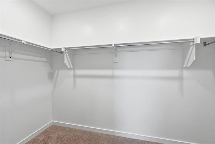 Spacious, unfurnished interior of a new home in Heartland, Heartland (Image 18).