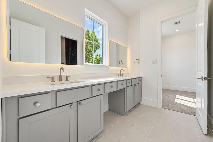 Furnished interior view inside a new home in , Houston (Image 16). Furnished interior view inside a new home in , Houston (Image 16).