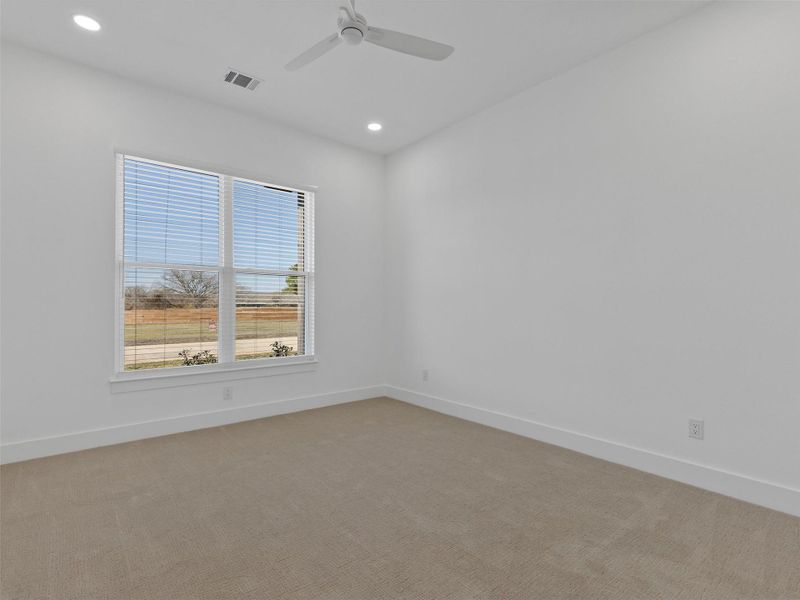 Spacious, unfurnished interior of a new home in , Smithville (Image 22).