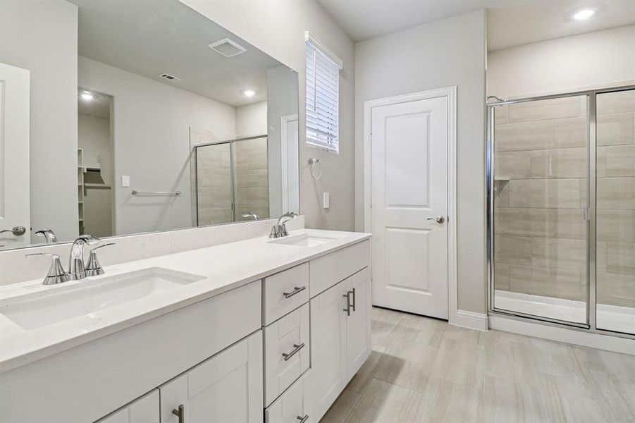 Furnished interior view inside a new home in Lakehaven - Premier Series, Farmersville (Image 11).