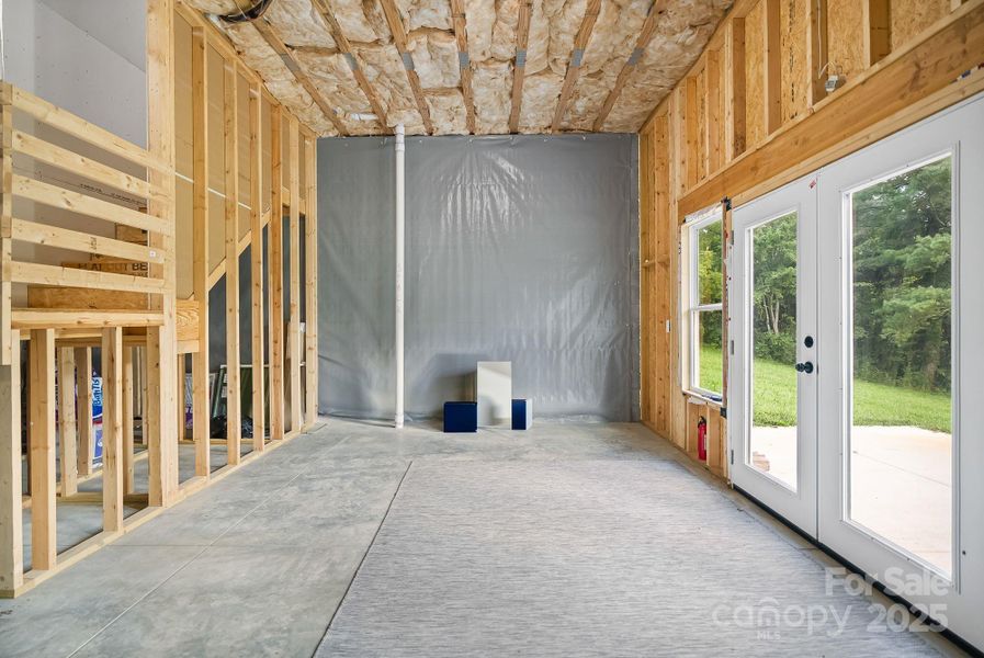 Walk-out basement with 12' ceilings